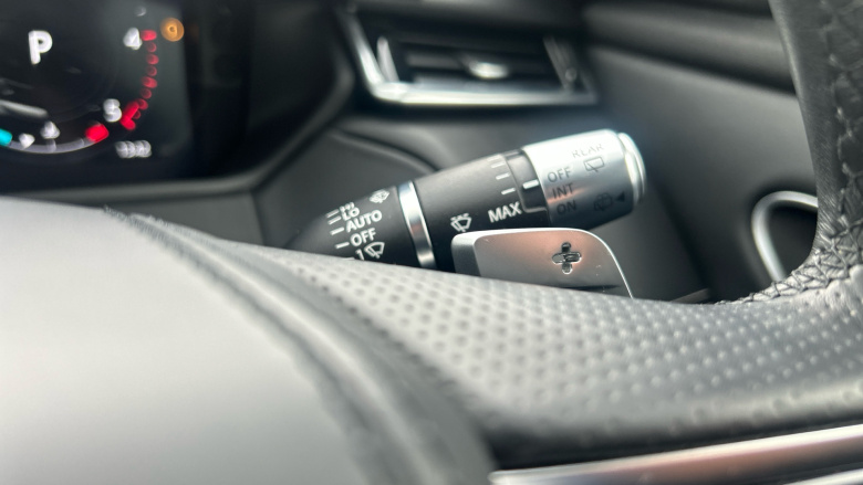 Land Rover Range Rover Velar 2.0 D200 R-Dynamic HSE 5dr Auto Diesel Estate